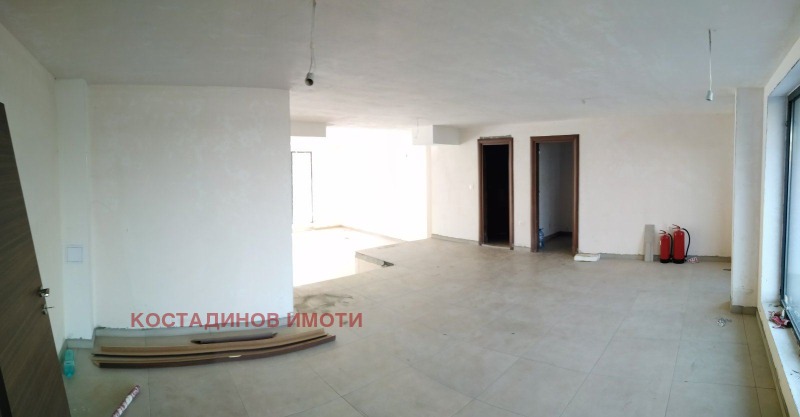 Дава под наем МАГАЗИН, гр. Пловдив, Тракия, снимка 3 - Магазини - 53331352