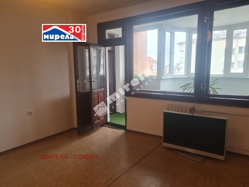 Дава под наем 2-СТАЕН, гр. София, Банишора, снимка 2 - Апартаменти - 51735996