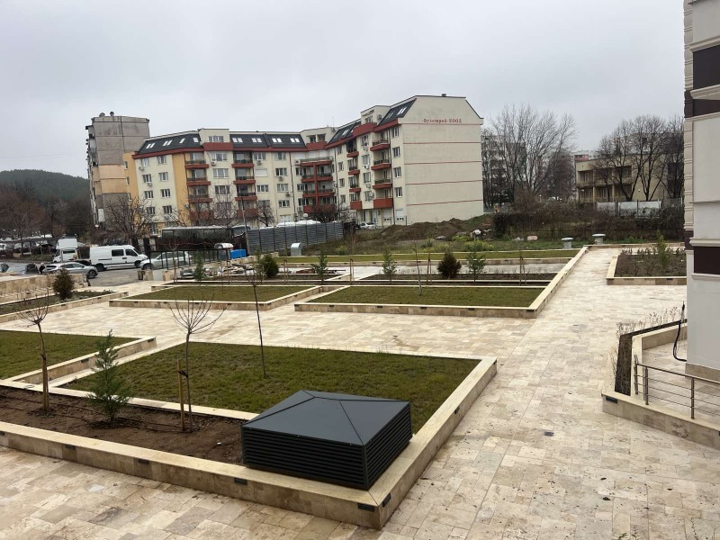 Дава под наем 1-СТАЕН, гр. Перник, Изток