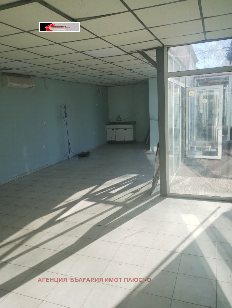 Дава под наем МАГАЗИН, гр. София, Надежда 2, снимка 8 - Магазини - 52571298