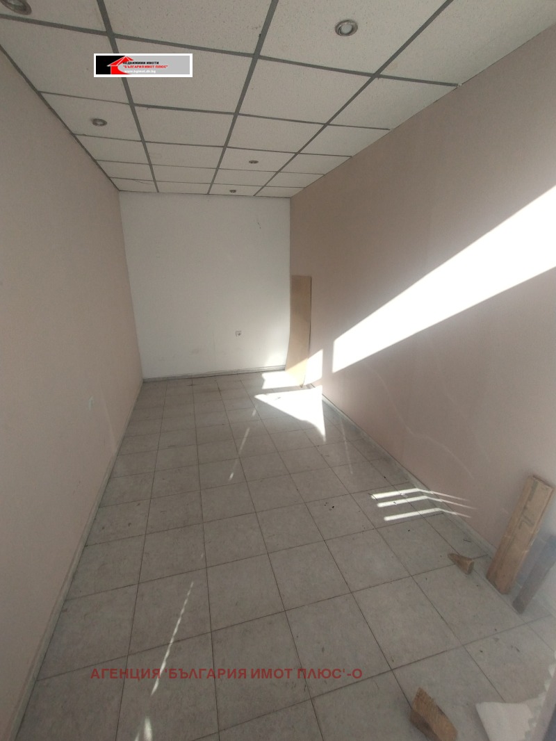 Дава под наем МАГАЗИН, гр. София, Надежда 2, снимка 2 - Магазини - 52571298