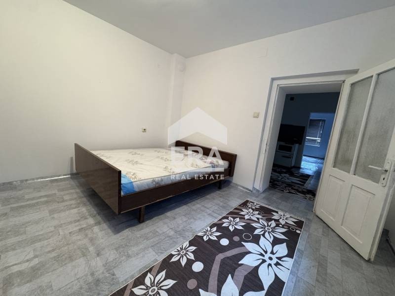 Дава под наем КЪЩА, гр. Силистра, Център, снимка 2 - Къщи - 53069892