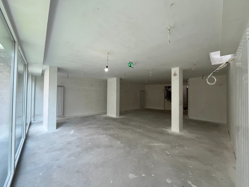 En renta  Comercio Sofia , Mladost 2 , 203 metros cuadrados | 36922999 - imagen [10]