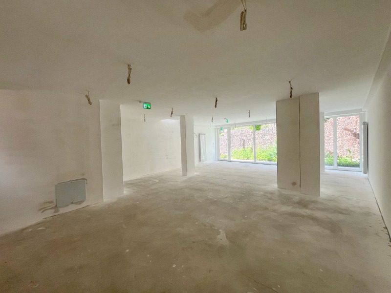 En renta  Comercio Sofia , Mladost 2 , 203 metros cuadrados | 36922999 - imagen [11]