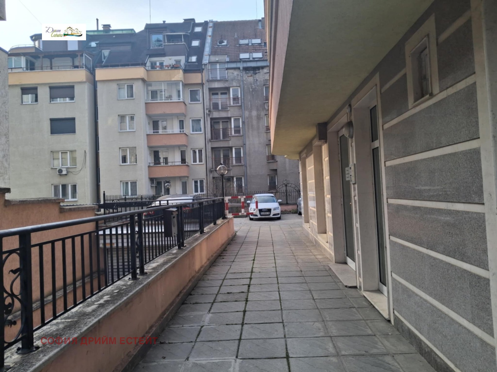 Дава под наем ГАРАЖ, ПАРКОМЯСТО, гр. София, Лозенец