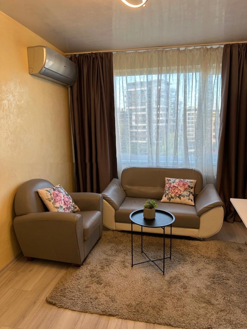 Под наем 3-СТАЕН, град София, Витоша • 818 € / 1599.87 лв. • 37859459 1