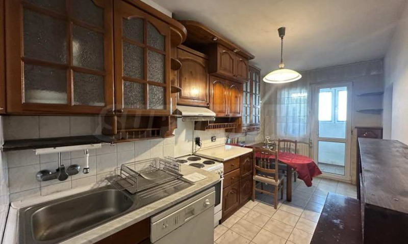 En renta  3 dormitorios Sofia , Banishora , 133 metros cuadrados | 13290313 - imagen [9]