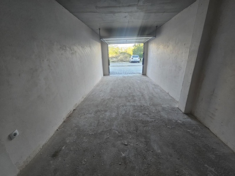 Дава под наем  Гараж град Кърджали , Възрожденци , 29 кв.м | 57479836 - изображение [4]