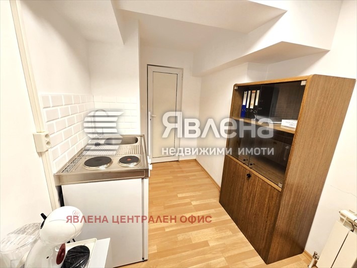 Дава под наем СКЛАД, гр. София, Център, снимка 2 - Складове - 53516526