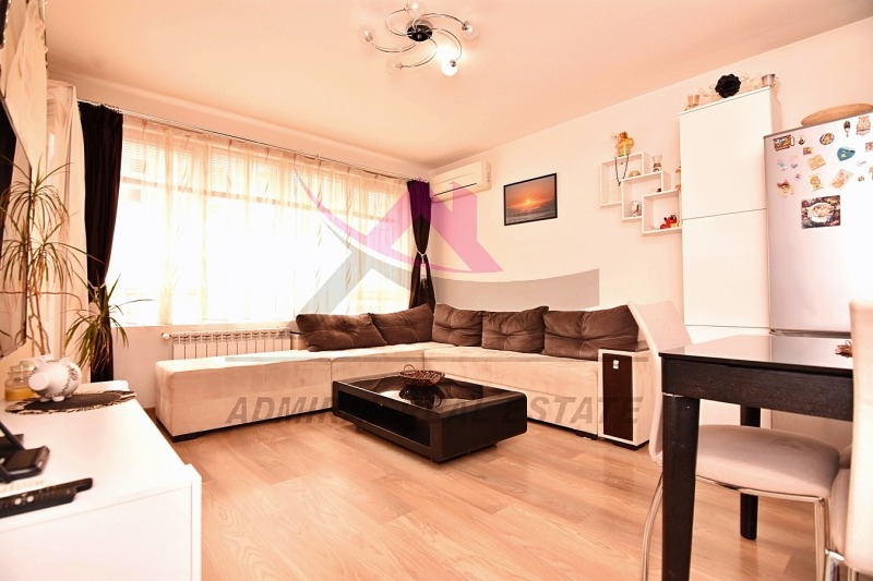 Дава под нем  3-стаен, град Варна, Възраждане 1 •  750 EUR • ID 92410680 — holmes.bg - [1] 