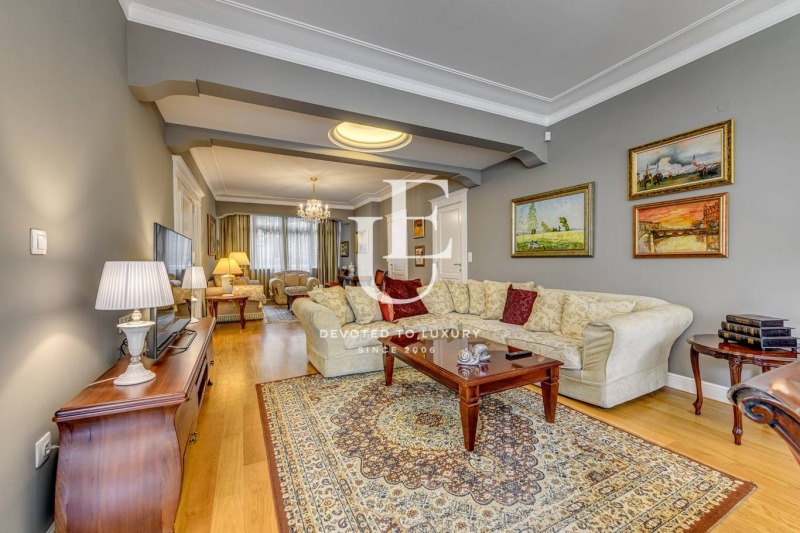 Kiadó  2 hálószobás Sofia , Centar , 163 négyzetméter | 42501246 - kép [2]