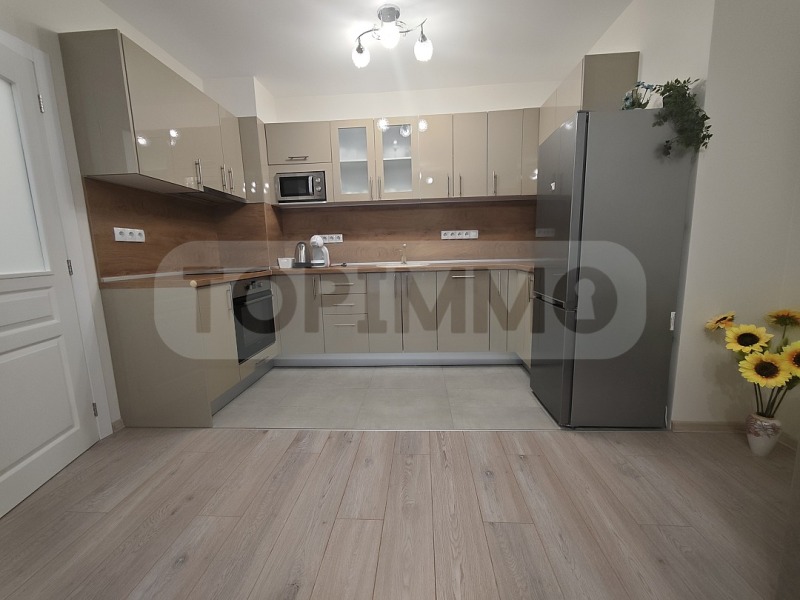 Дава под наем 2-СТАЕН, гр. Варна, Център, снимка 3 - Апартаменти - 52362551