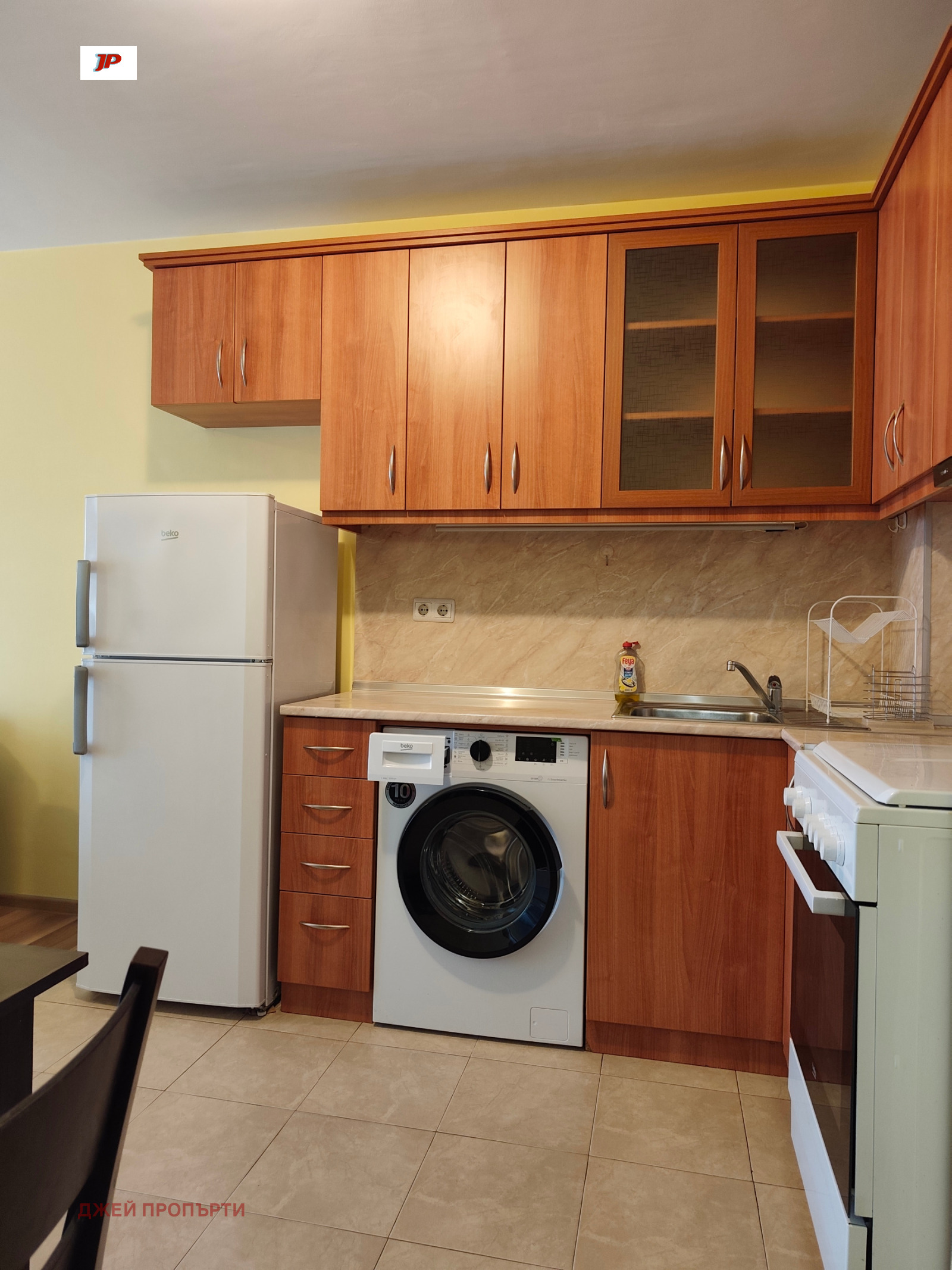 Дава под наем 3-СТАЕН, гр. Пловдив, Тракия