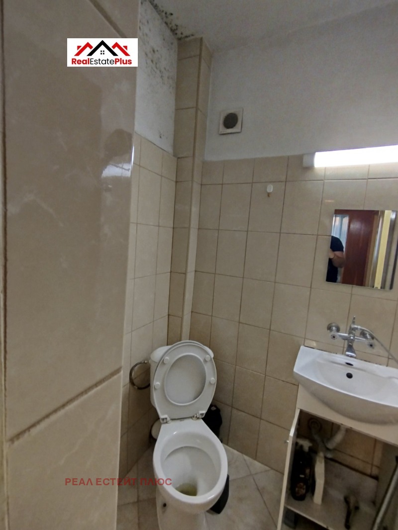Zu vermieten  1 Schlafzimmer Plewen , Idealen zentar , 70 qm | 19013329 - Bild [8]