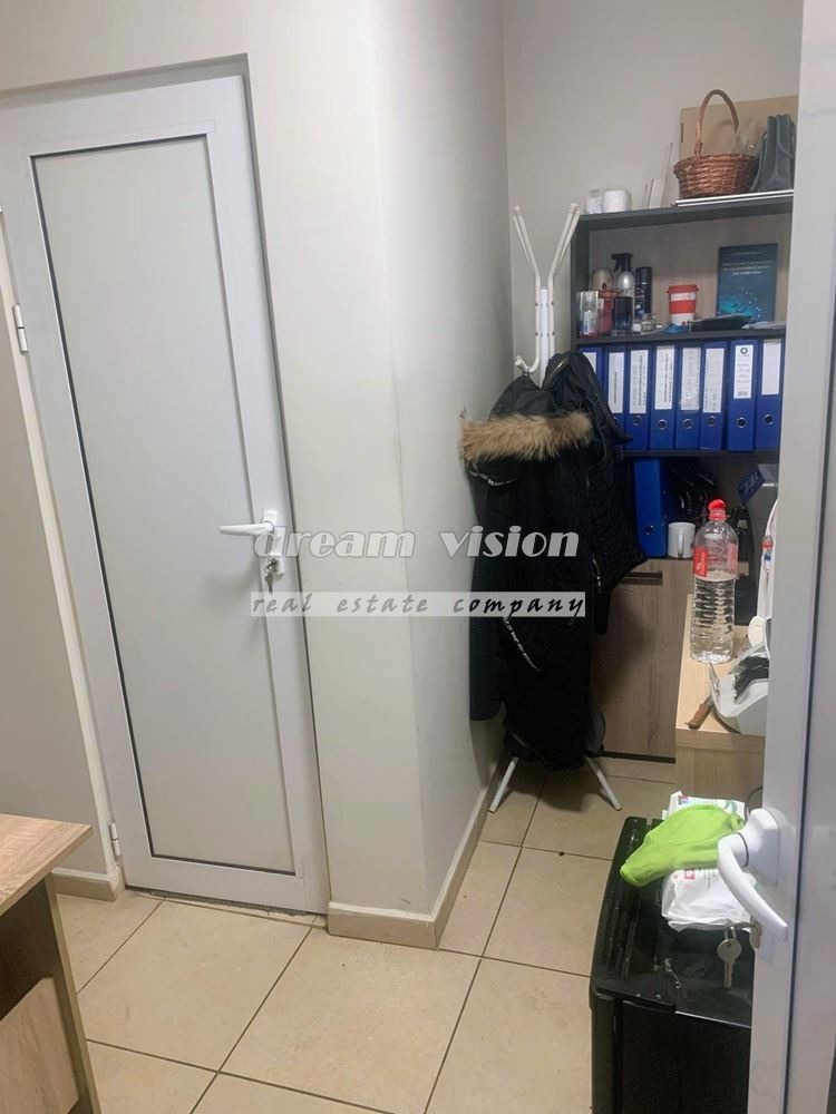 Дава под наем МАГАЗИН, гр. София, Център, снимка 2 - Магазини - 55927158