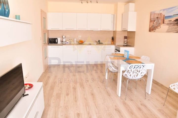 Дава под нем  2-стаен, град Варна, Аспарухово •  600 EUR • ID 20224707 — holmes.bg - [1] 