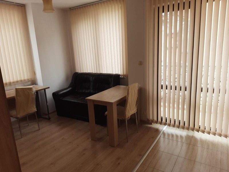 Para alugar  1 quarto Plovdiv , Mladejki Halm , 50 m² | 74010733 - imagem [3]