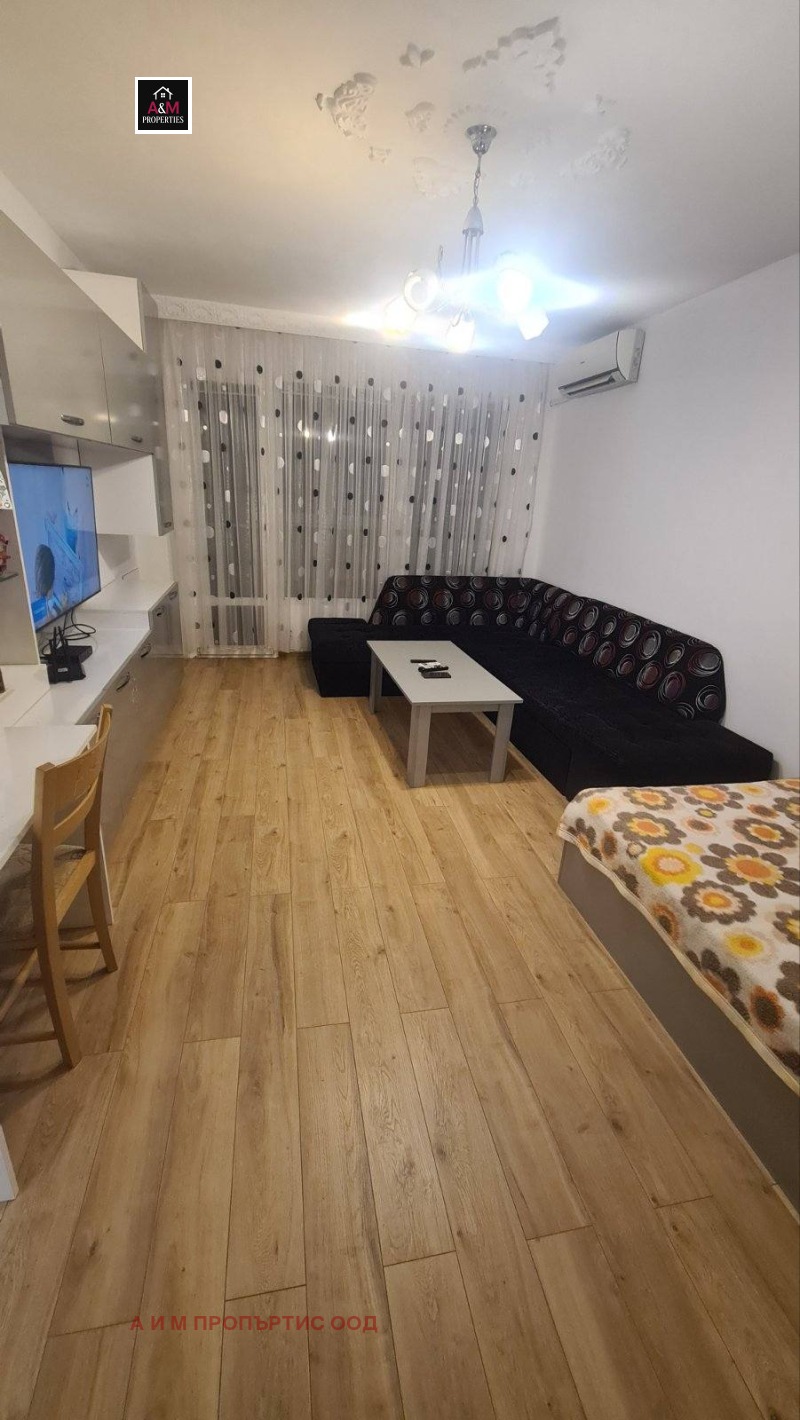 Дава под наем 3-СТАЕН, гр. Благоевград, Широк център