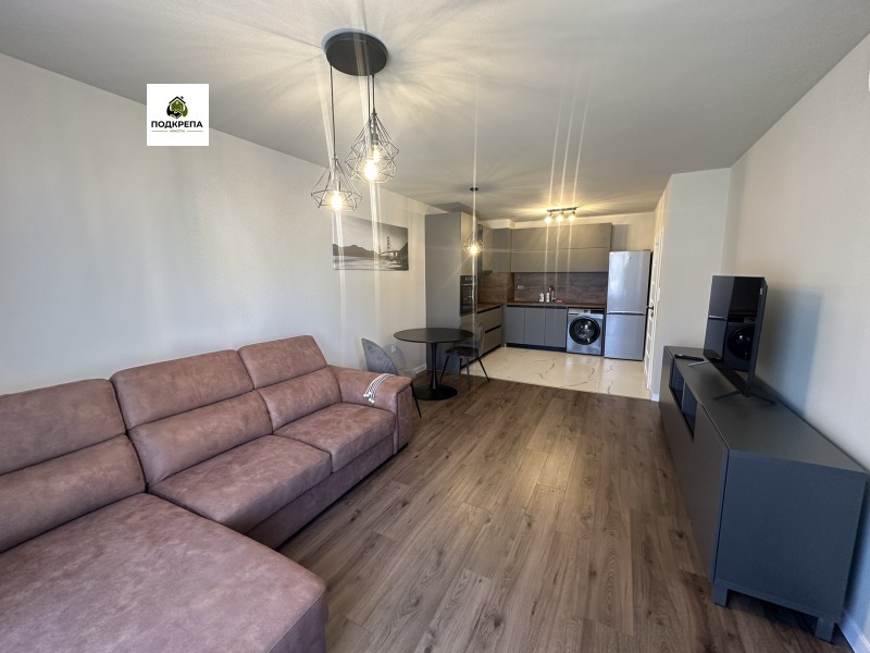 Para alugar  1 quarto Plovdiv , Hristo Smirnenski , 70 m² | 16286840