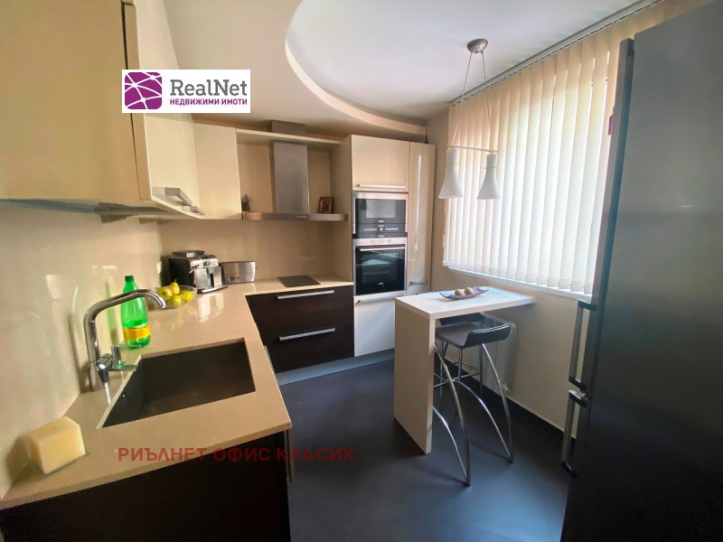 Дава под наем 3-СТАЕН, гр. София, Център