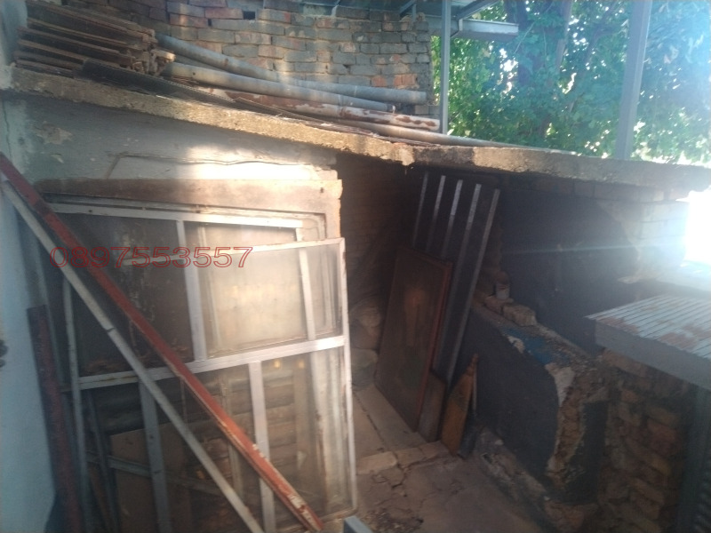 Дава под наем КЪЩА, гр. Разград, Абитрус, снимка 2 - Къщи - 52785942