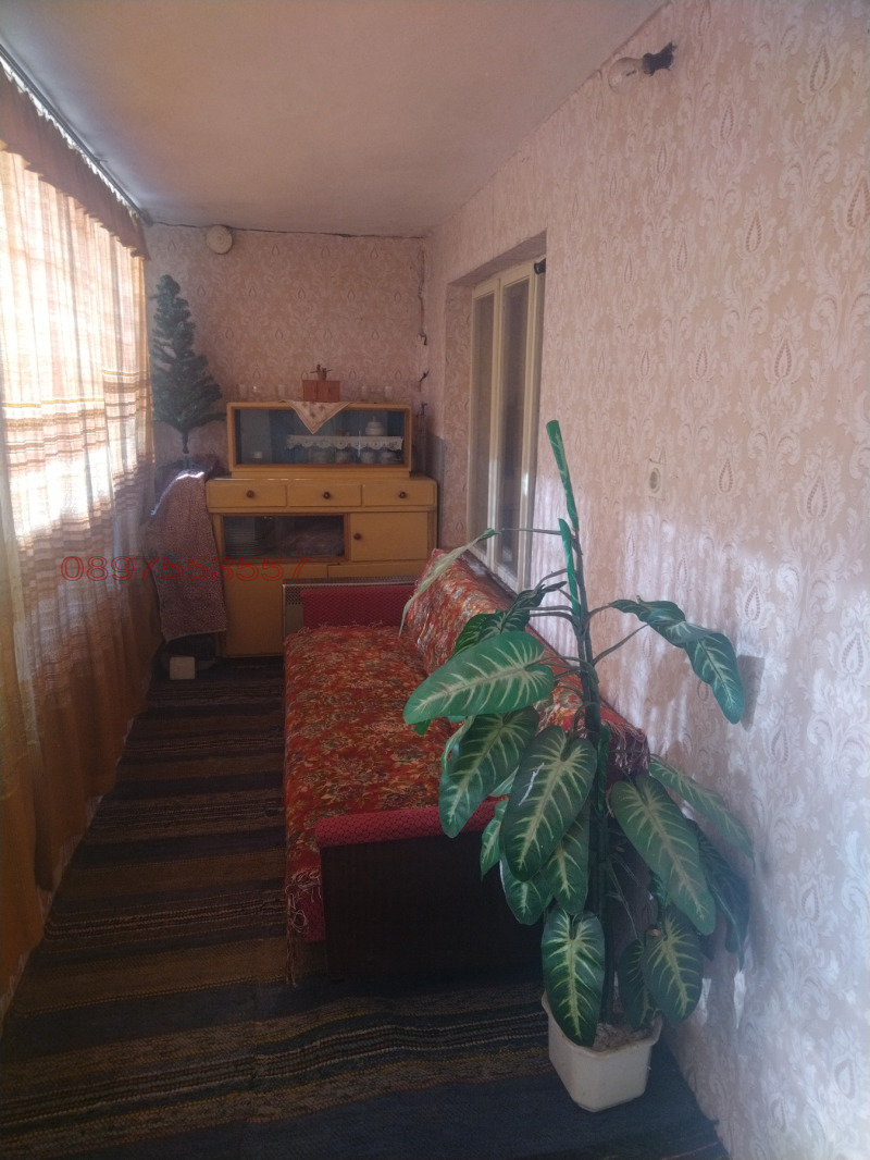 Дава под наем КЪЩА, гр. Разград, Абитрус, снимка 5 - Къщи - 52785942