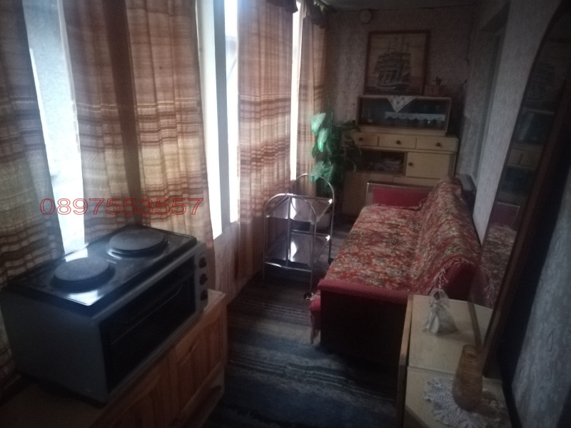 Дава под наем КЪЩА, гр. Разград, Абитрус, снимка 7 - Къщи - 53164885