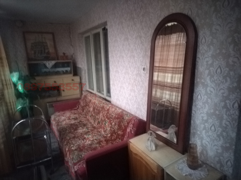 Дава под наем КЪЩА, гр. Разград, Абитрус, снимка 6 - Къщи - 53164885