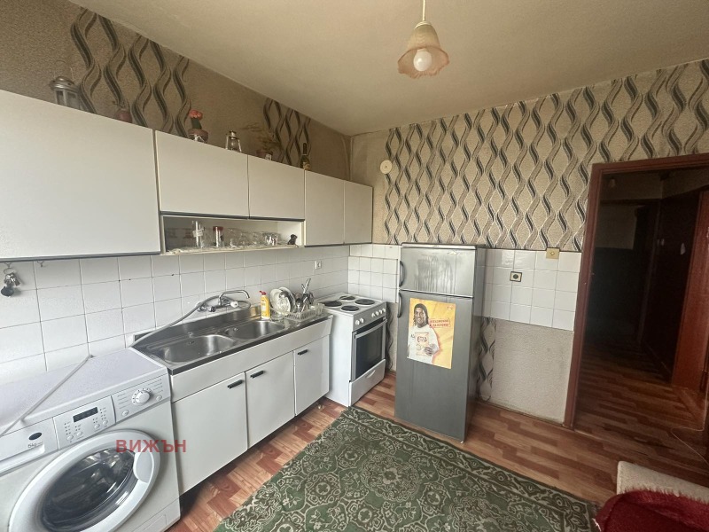 Дава под наем 1-СТАЕН, гр. Перник, Изток