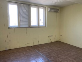 Дава под наем склад град София Хаджи Димитър - [1] 