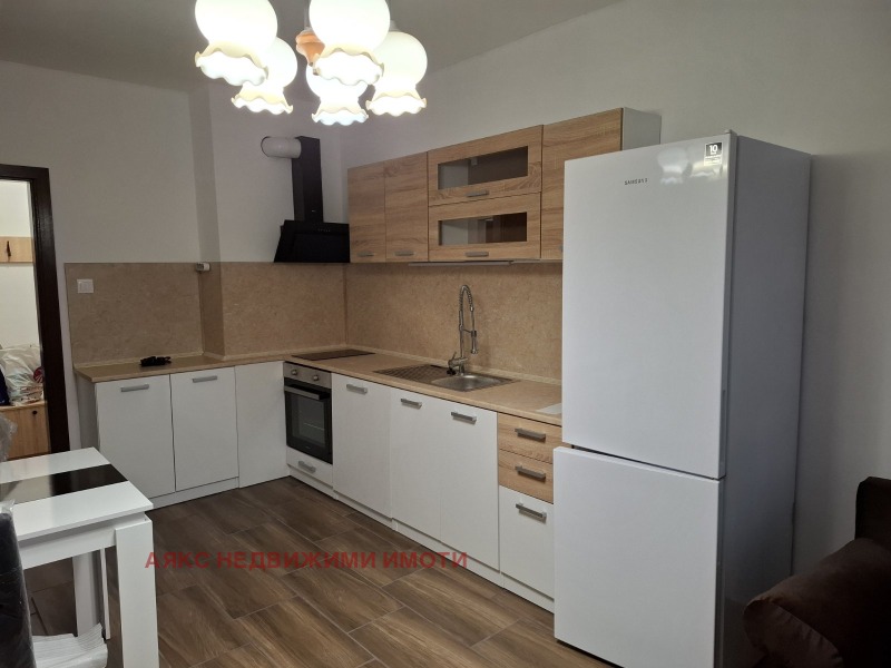 Til leie  3 soverom Sofia , Mladost 2 , 88 kvm | 42108446