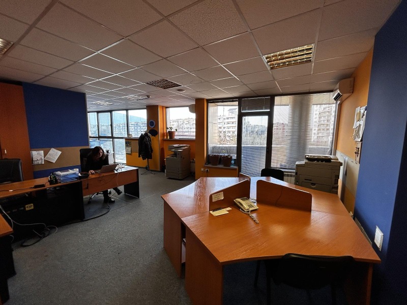 K pronájmu  Kancelář Sofia , Mladost 1 , 196 m2 | 99618897 - obraz [4]