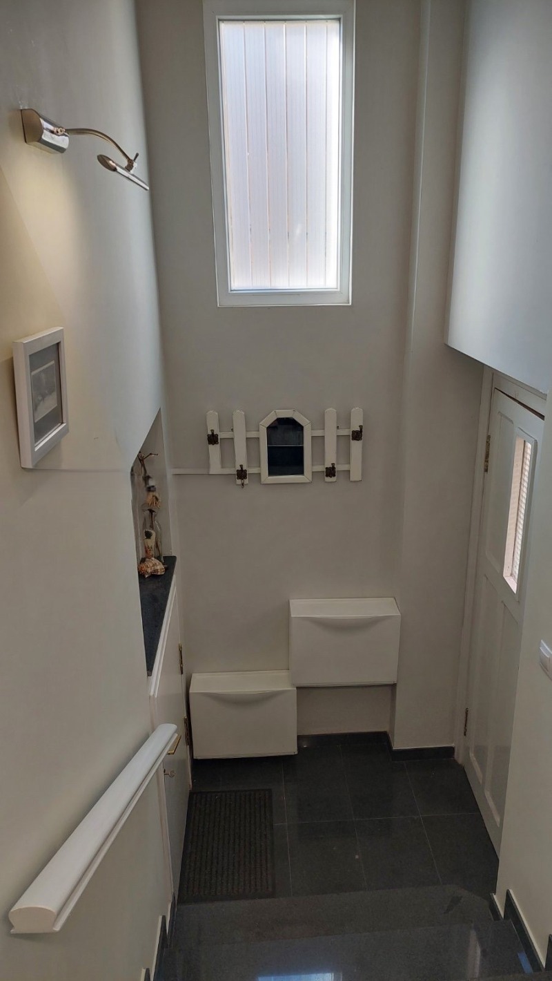 De inchiriat  Casa Plovdiv , Țentâr , 70 mp | 32523097 - imagine [11]