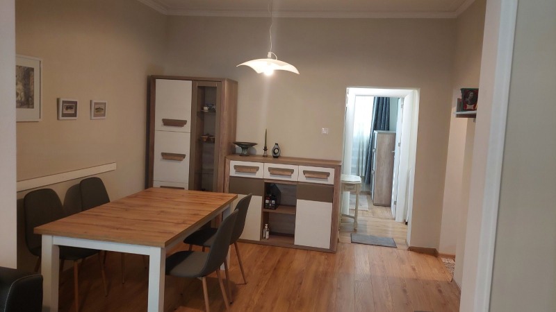 De inchiriat  Casa Plovdiv , Țentâr , 70 mp | 32523097 - imagine [2]