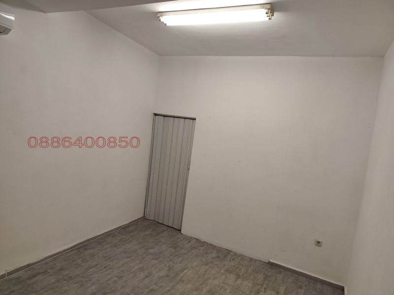 Дава под наем МАГАЗИН, гр. Пловдив, Кършияка, снимка 4 - Магазини - 53171151