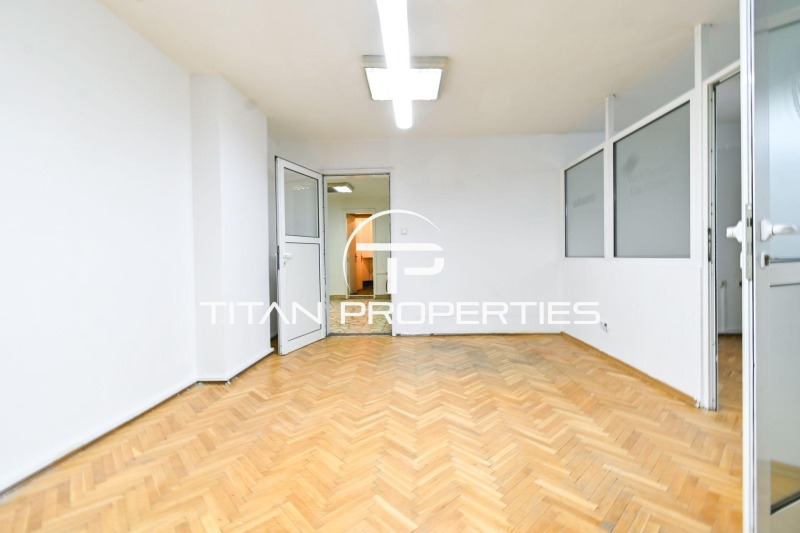 Дава под наем ОФИС, гр. София, Банишора, снимка 2 - Офиси - 53184911