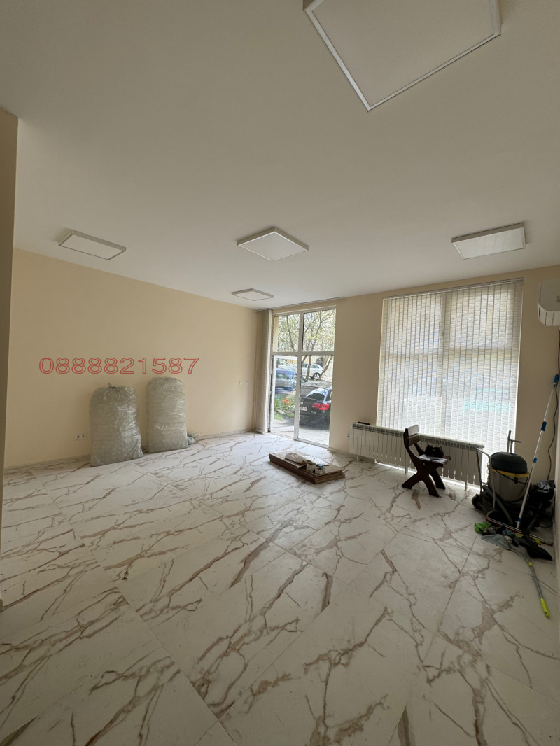 Дава под Наем ОФИС в град София, Надежда 4 - 65 кв.м / 1 100 € » 2 151.41 лв.