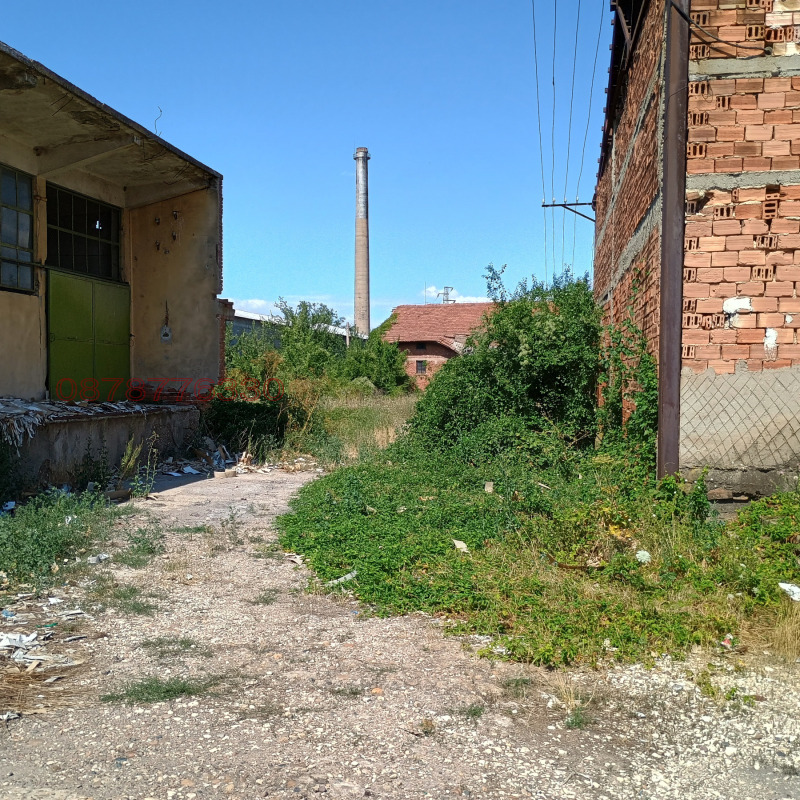 Дава под наем МЯСТО, гр. Бяла Слатина, област Враца, снимка 4 - Парцели - 52987549