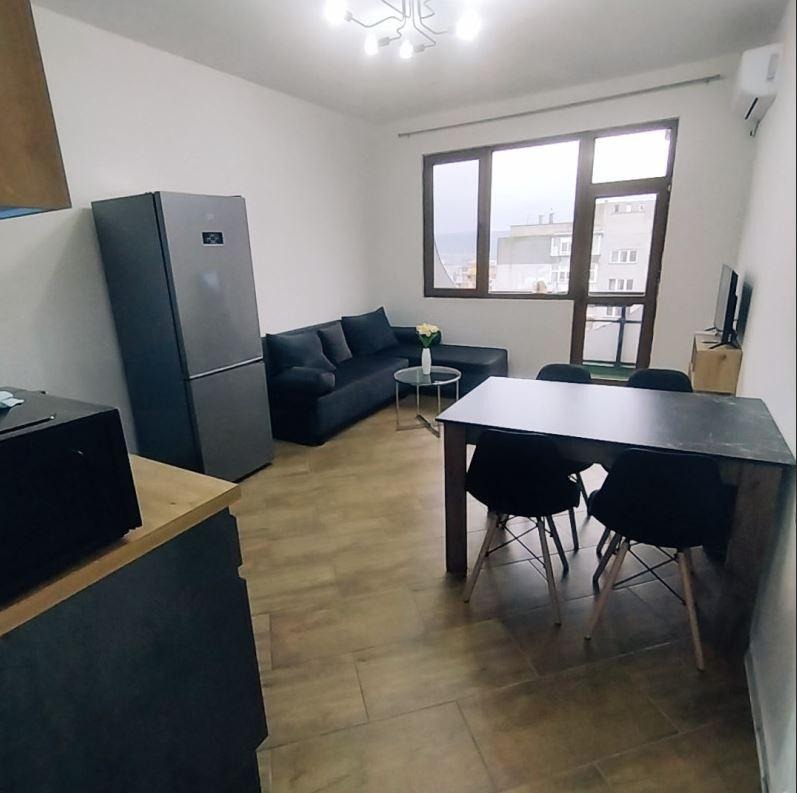 A louer  2 chambres Varna , Pogrebi , 75 m² | 41209972