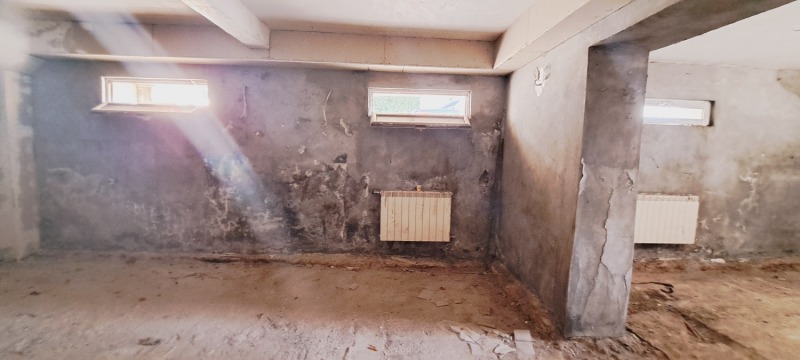 Дава под наем СКЛАД, гр. Перник, Изток, снимка 3 - Складове - 52283894