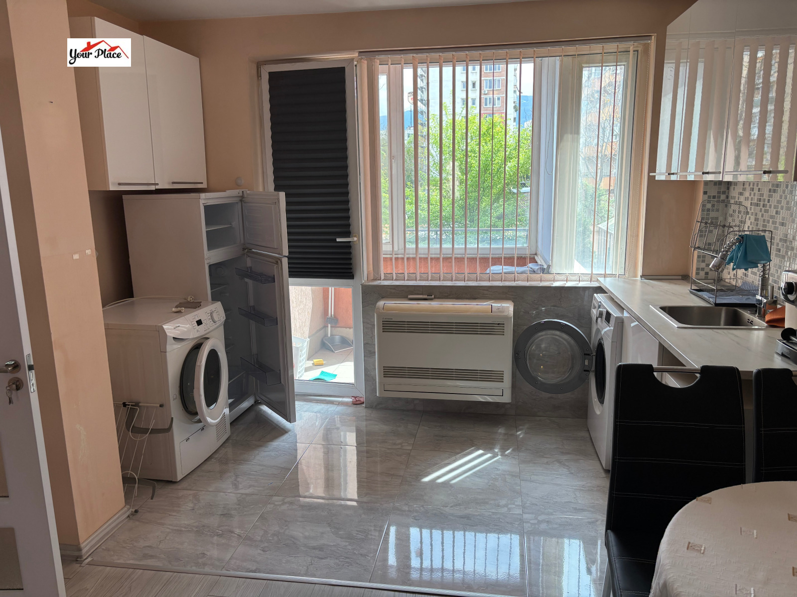 Дава под наем 2-СТАЕН, гр. София, Център