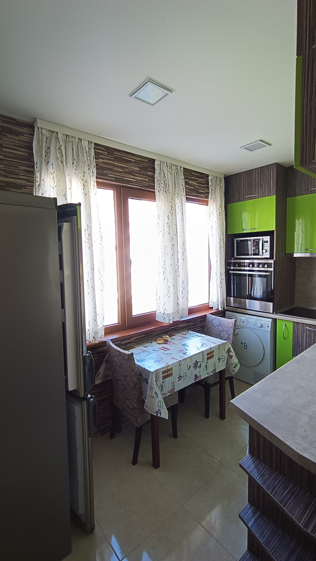 Дава под наем 3-СТАЕН, гр. Стара Загора, МБАЛ Иван Рилски, снимка 2 - Апартаменти - 53694540