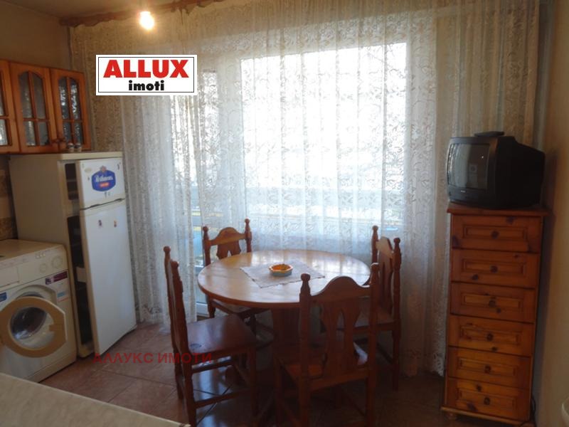 В аренду  2 спальни Русе , Родина 1 , 80 кв.м | 36063655