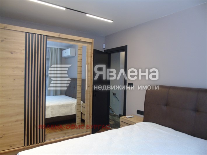 Дава под наем 3-СТАЕН, гр. Бургас, Център, снимка 11 - Апартаменти - 53277083