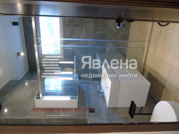 Дава под наем 3-СТАЕН, гр. Бургас, Център, снимка 5 - Апартаменти - 53277083