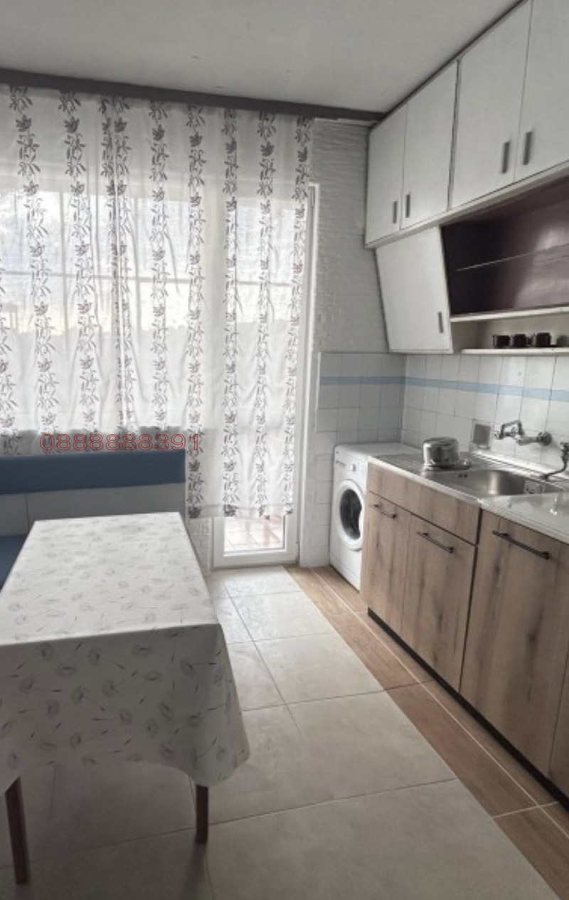 Дава под наем МНОГОСТАЕН, гр. Велико Търново, Център, снимка 11 - Апартаменти - 52781718