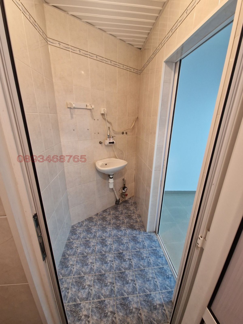 Дава под наем ОФИС, гр. Шумен, Център, снимка 3 - Офиси - 53283765