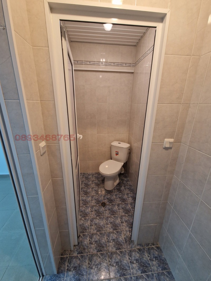 Дава под наем ОФИС, гр. Шумен, Център, снимка 4 - Офиси - 53283765