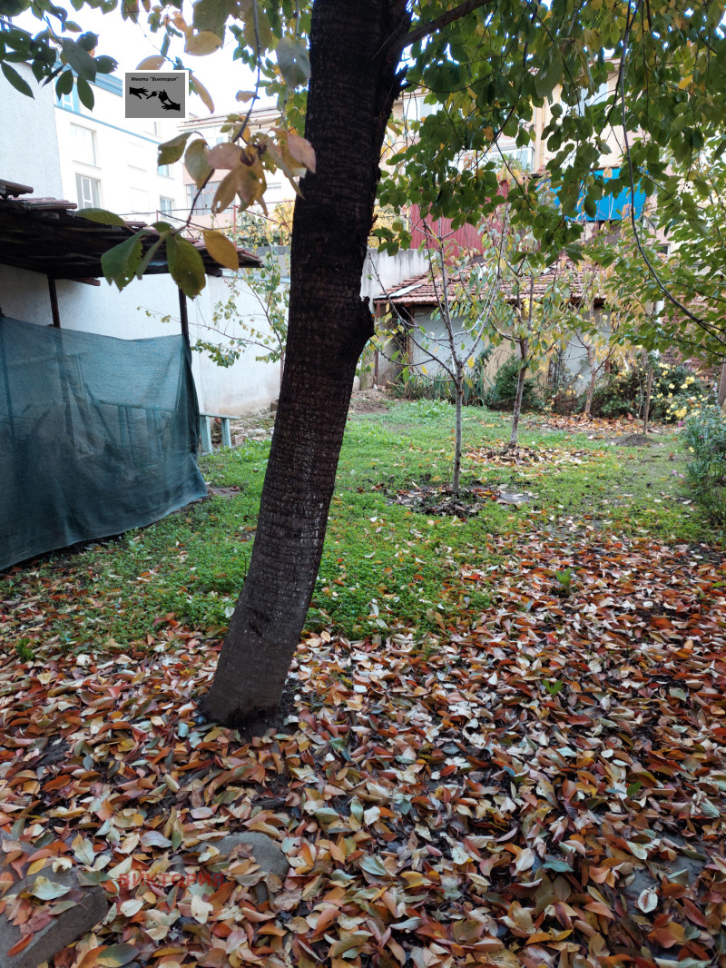 Дава под наем КЪЩА, гр. Пазарджик, Руски, снимка 6 - Къщи - 52024485