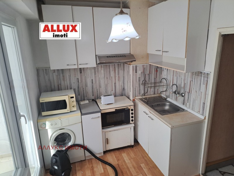 Kiadó  Stúdió Ruse , Vazrazsdane , 40 négyzetméter | 61559597 - kép [2]